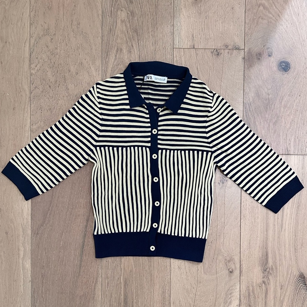 NET Zara Navy Striped Woman’s Button-down Polo Shirt. Size M.